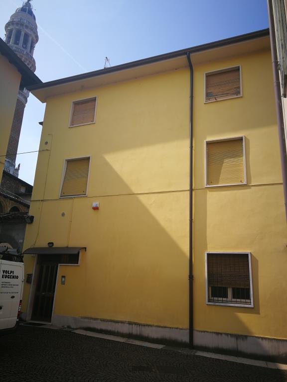 casa indipendente in vendita a Palazzolo sull'Oglio