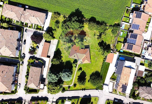 casa indipendente in vendita a Palazzolo sull'Oglio