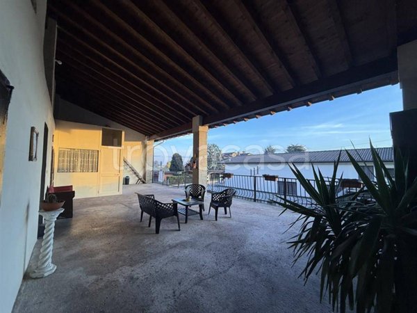 casa indipendente in vendita a Palazzolo sull'Oglio