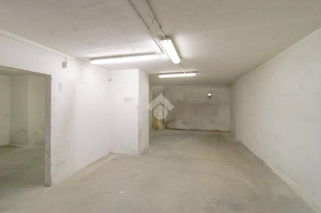 locale di sgombero in vendita a Palazzolo sull'Oglio