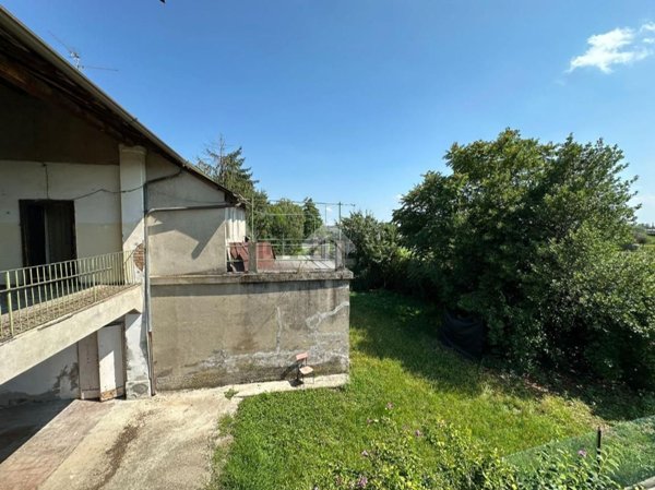 casa indipendente in vendita a Palazzolo sull'Oglio