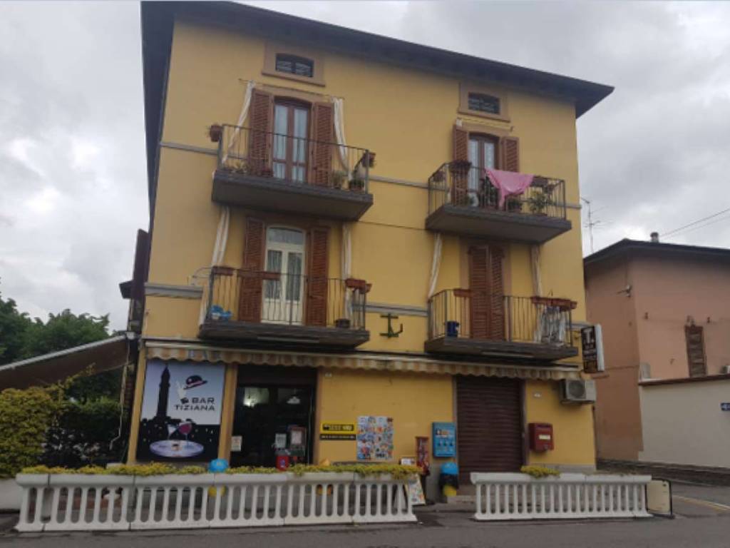 negozio in vendita a Palazzolo sull'Oglio