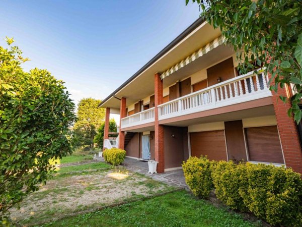 casa indipendente in vendita a Palazzolo sull'Oglio