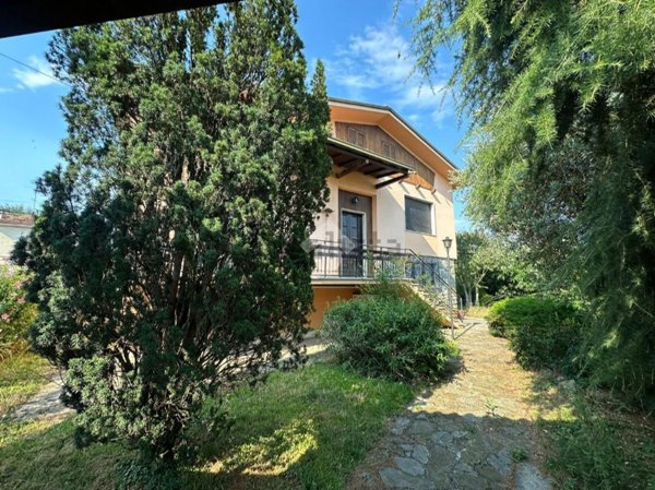 casa indipendente in vendita a Palazzolo sull'Oglio