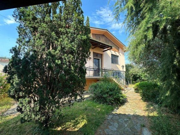 casa indipendente in vendita a Palazzolo sull'Oglio