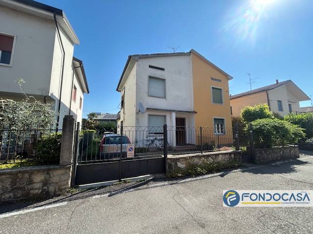 casa indipendente in vendita a Palazzolo sull'Oglio