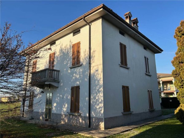 casa indipendente in vendita a Palazzolo sull'Oglio in zona San Pancrazio