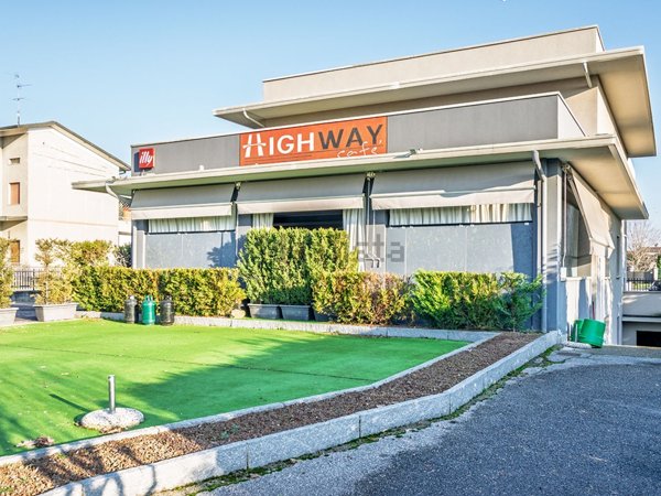 intera palazzina in vendita a Palazzolo sull'Oglio