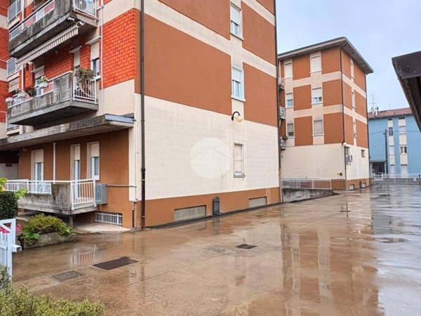 locale di sgombero in vendita a Palazzolo sull'Oglio