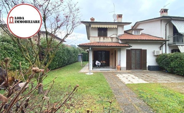 casa indipendente in vendita a Palazzolo sull'Oglio