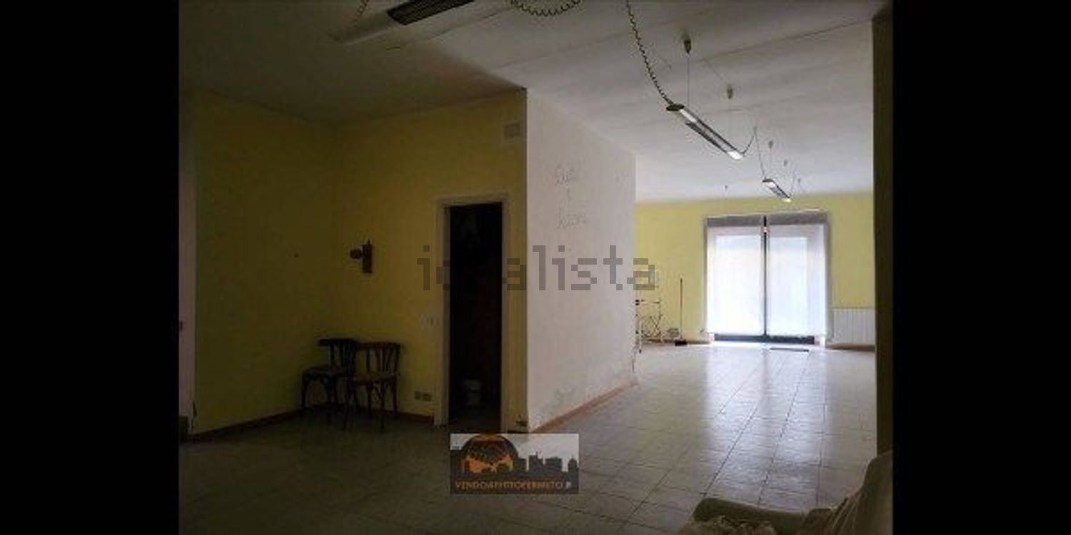 negozio in vendita a Palazzolo sull'Oglio