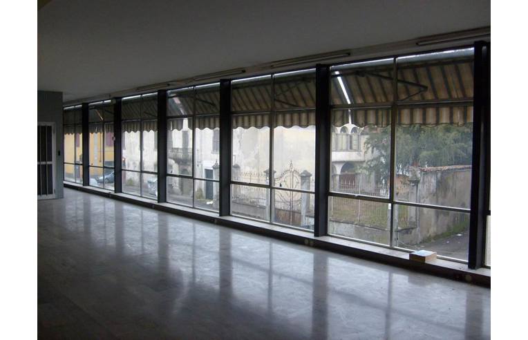 negozio in vendita a Palazzolo sull'Oglio