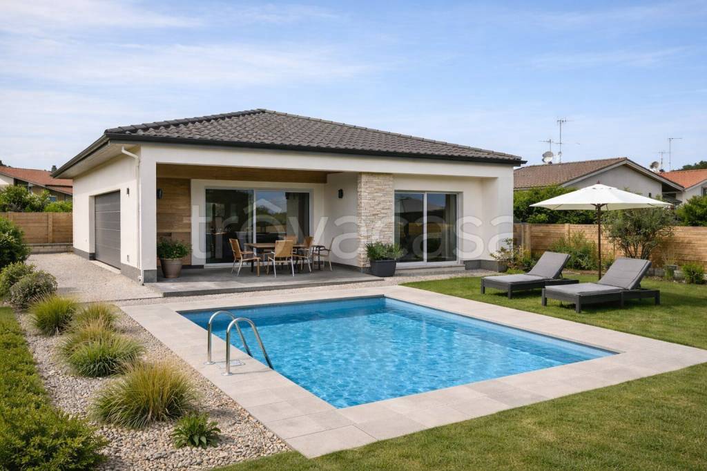 casa indipendente in vendita a Palazzolo sull'Oglio