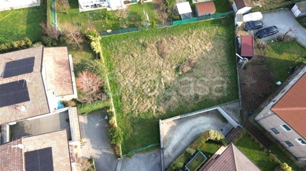 casa indipendente in vendita a Palazzolo sull'Oglio