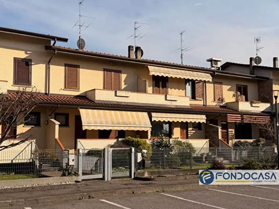 casa indipendente in vendita a Palazzolo sull'Oglio