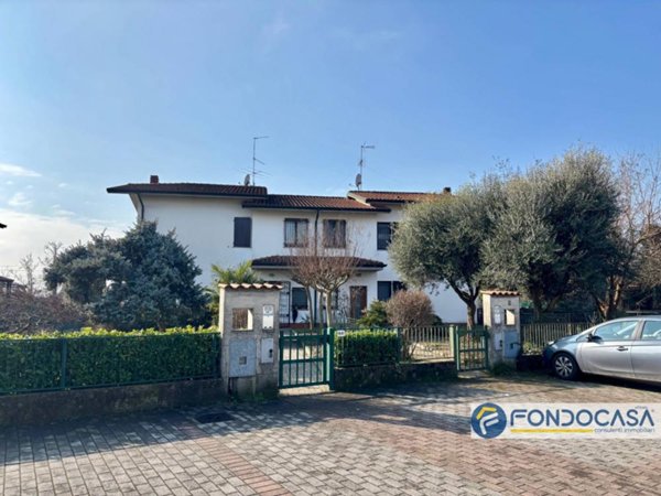 casa indipendente in vendita a Palazzolo sull'Oglio