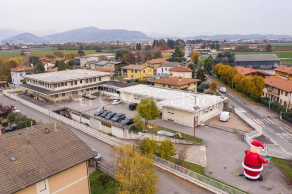 negozio in vendita a Palazzolo sull'Oglio in zona San Pancrazio