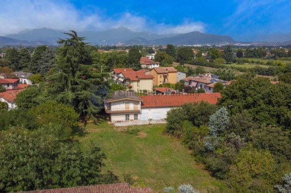terreno edificabile in vendita a Palazzolo sull'Oglio