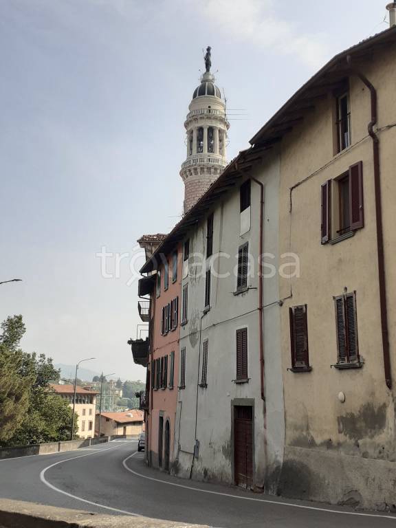 casa indipendente in vendita a Palazzolo sull'Oglio
