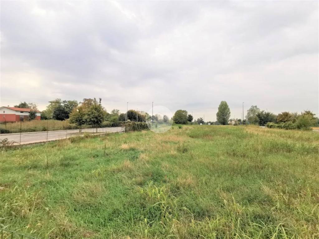 terreno edificabile in vendita a Palazzolo sull'Oglio