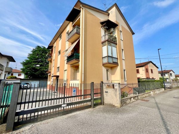 appartamento in vendita a Palazzolo sull'Oglio in zona San Pancrazio