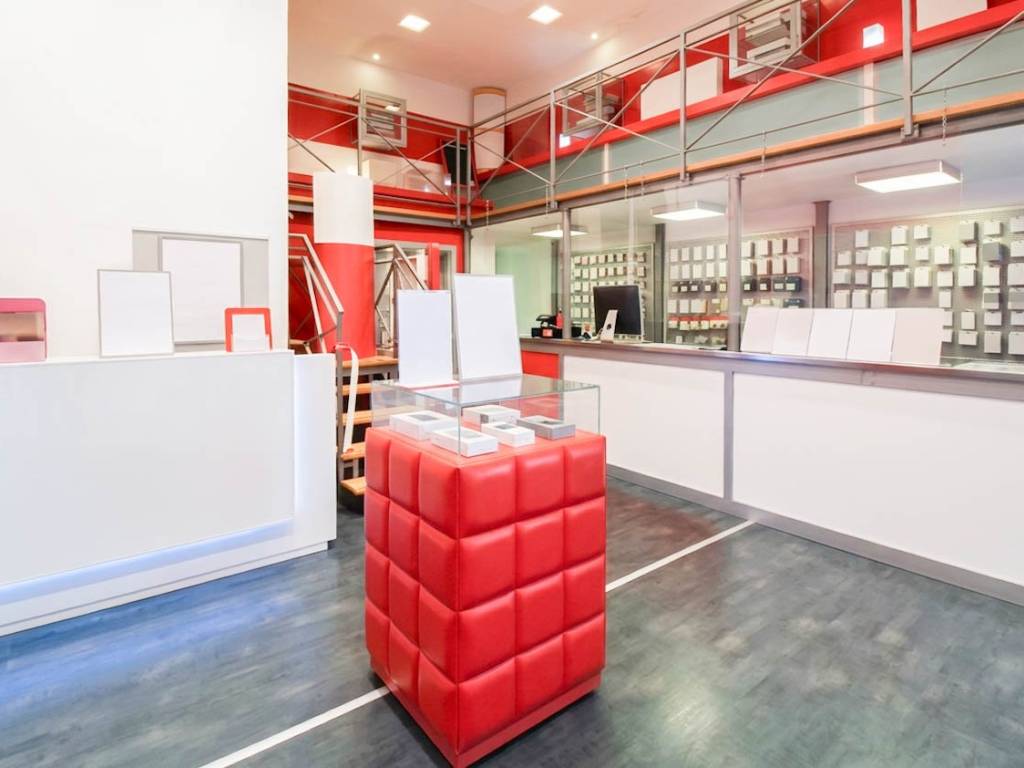 negozio in vendita a Palazzolo sull'Oglio