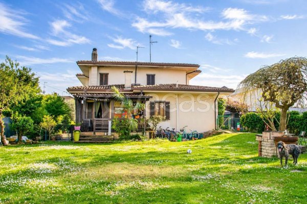 casa indipendente in vendita a Palazzolo sull'Oglio in zona San Pancrazio