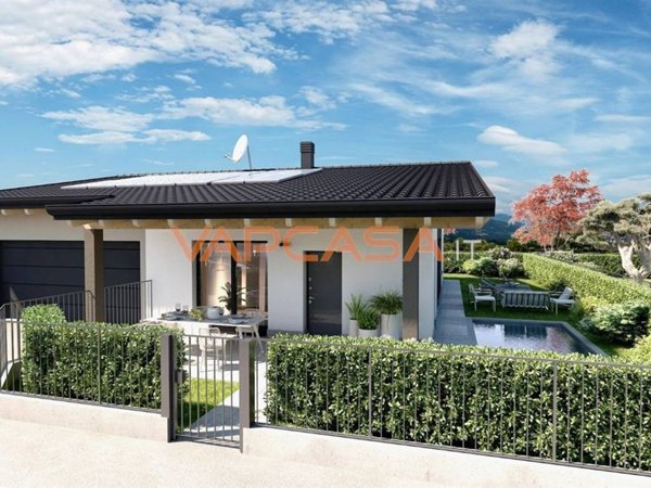 casa indipendente in vendita a Palazzolo sull'Oglio