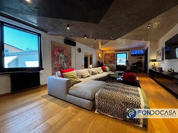casa indipendente in vendita a Palazzolo sull'Oglio