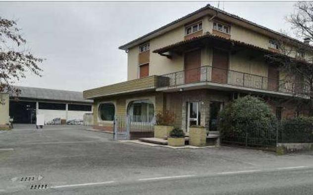 locale commerciale in vendita a Palazzolo sull'Oglio