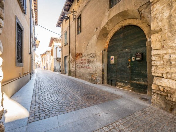 casa indipendente in vendita a Palazzolo sull'Oglio