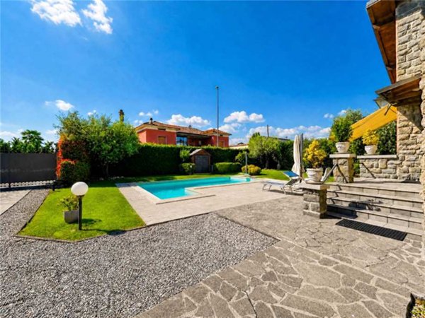 casa indipendente in vendita a Palazzolo sull'Oglio in zona San Pancrazio
