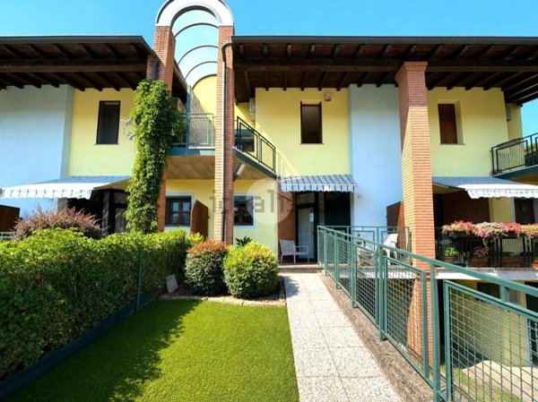 casa indipendente in vendita a Palazzolo sull'Oglio