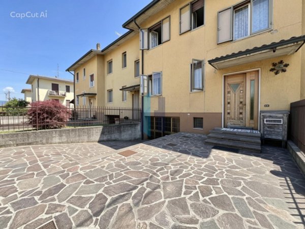 casa indipendente in vendita a Palazzolo sull'Oglio in zona San Pancrazio