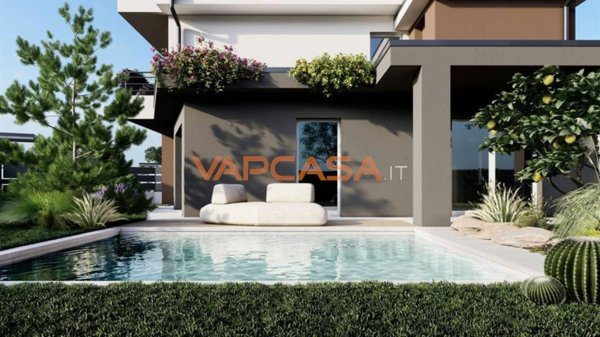 casa indipendente in vendita a Palazzolo sull'Oglio