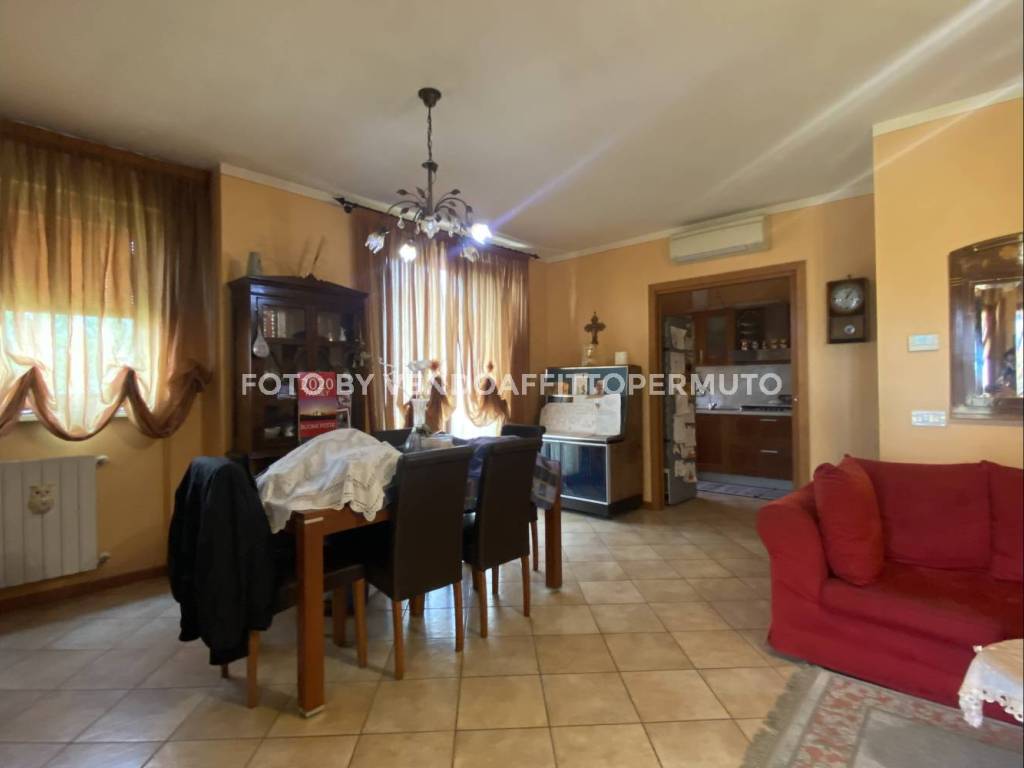casa indipendente in vendita a Palazzolo sull'Oglio