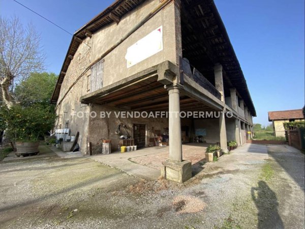 casa indipendente in vendita a Palazzolo sull'Oglio