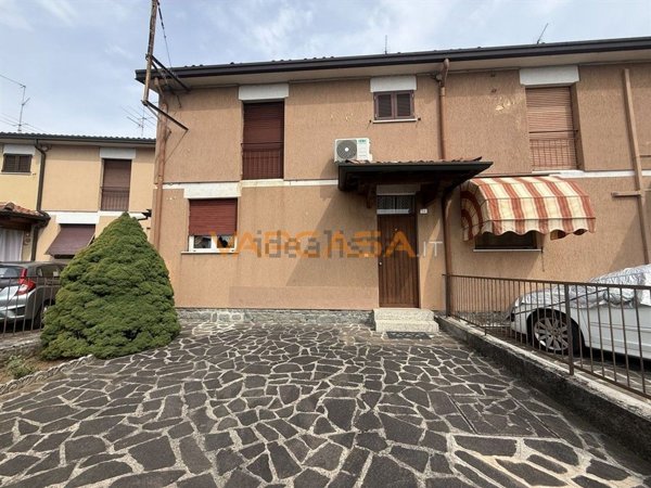 casa indipendente in vendita a Palazzolo sull'Oglio
