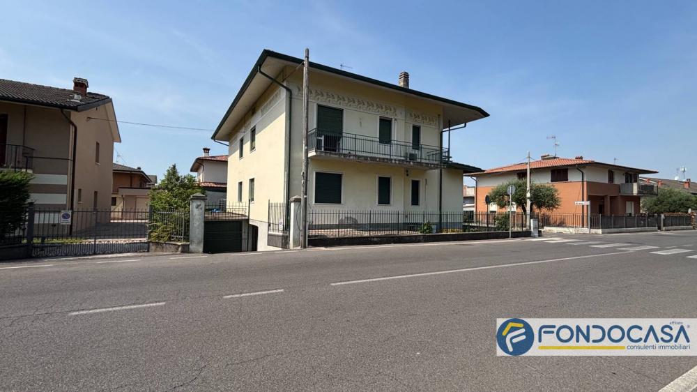 casa indipendente in vendita a Palazzolo sull'Oglio in zona San Pancrazio