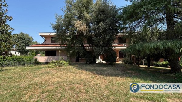 casa indipendente in vendita a Palazzolo sull'Oglio