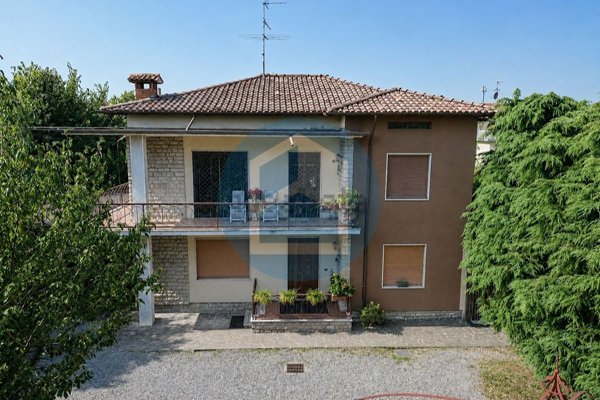 casa indipendente in vendita a Palazzolo sull'Oglio in zona San Pancrazio