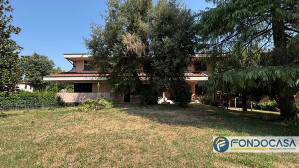 casa indipendente in vendita a Palazzolo sull'Oglio