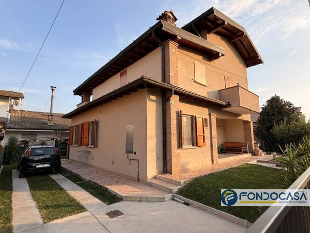 appartamento in vendita a Palazzolo sull'Oglio in zona San Pancrazio