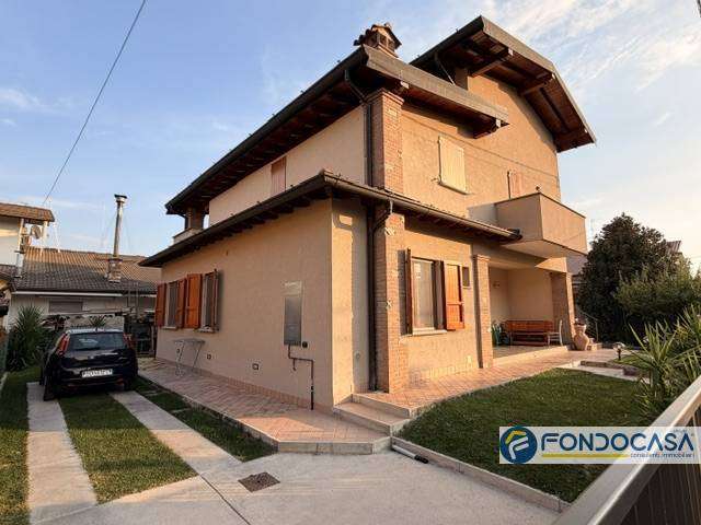 appartamento in vendita a Palazzolo sull'Oglio in zona San Pancrazio