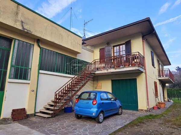 casa indipendente in vendita a Paratico