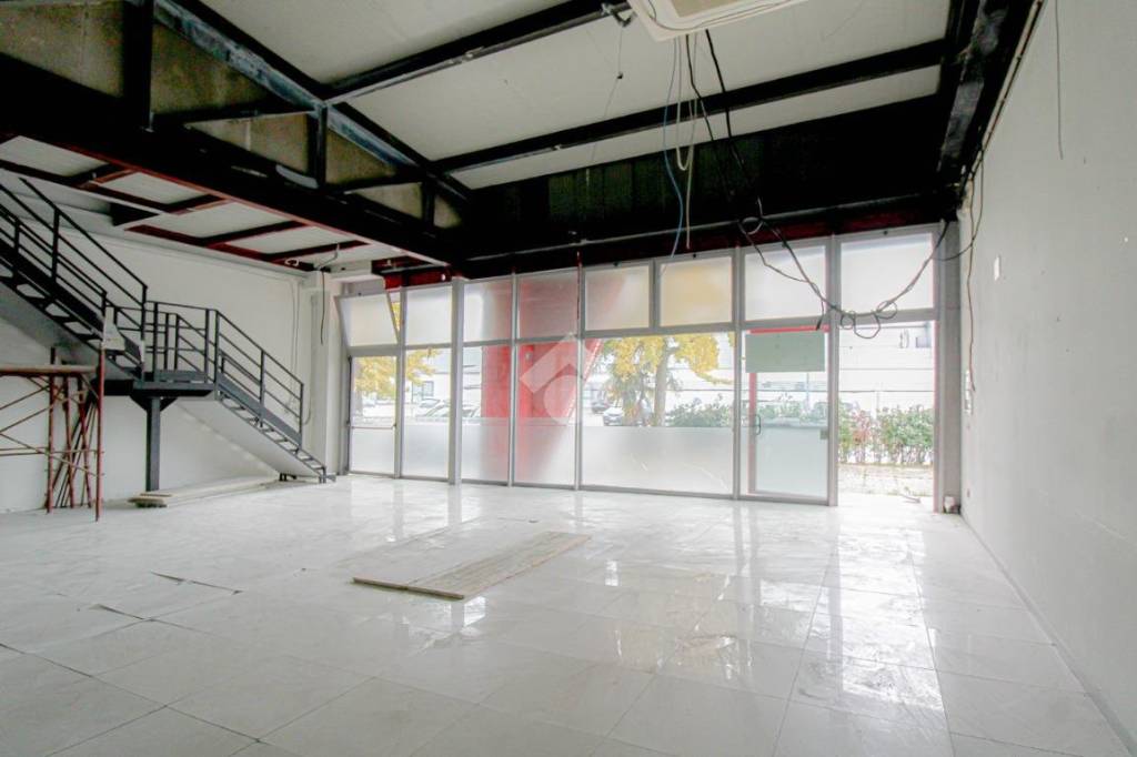 negozio in vendita a Paratico