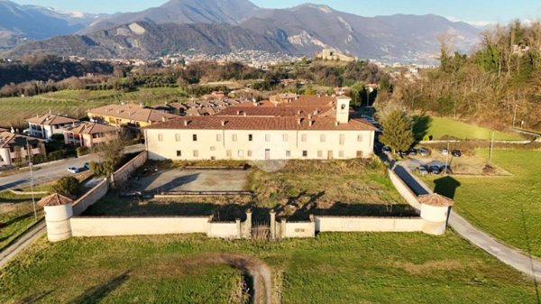 terreno edificabile in vendita a Paratico