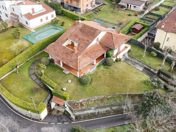 casa indipendente in vendita a Paratico