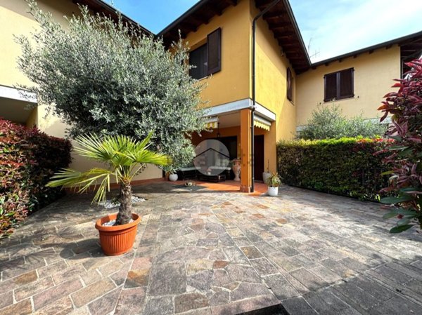 casa indipendente in vendita a Paratico