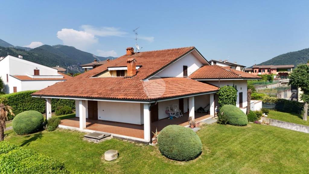 casa indipendente in vendita a Paratico